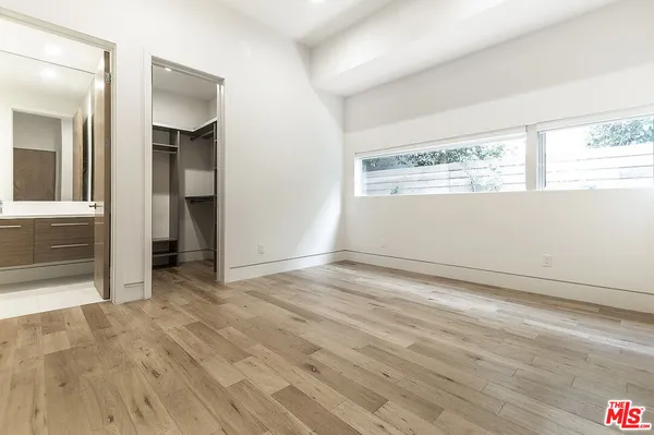 $11,500 | 16540 Moorpark Street, Encino, CA 91436