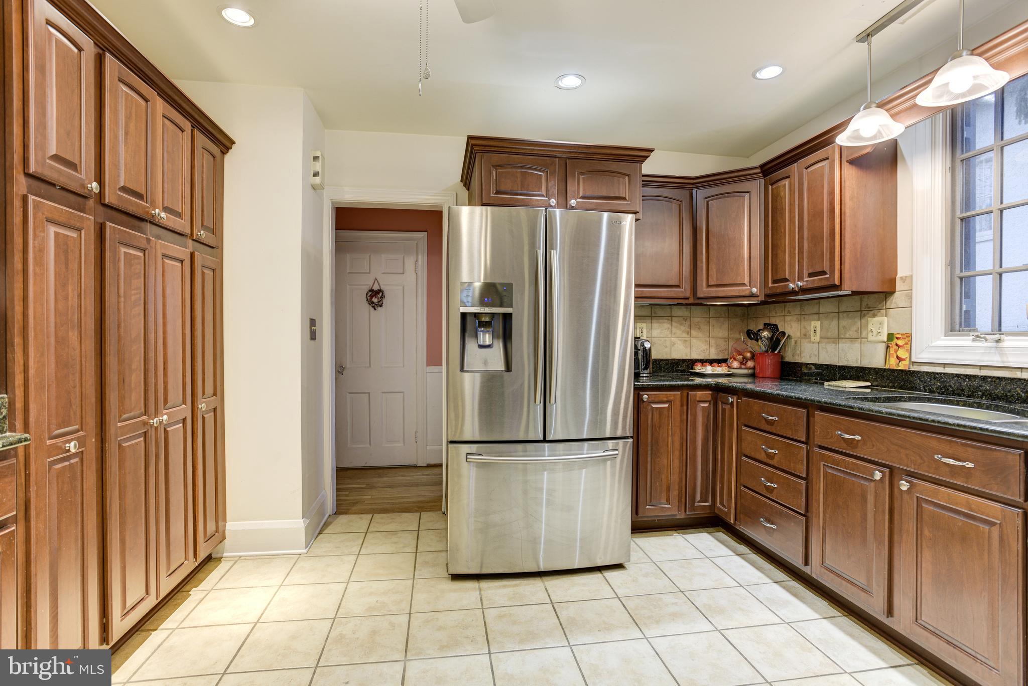 312 St Dunstans Road Baltimore, MD 21212 - Photo 23 of 54