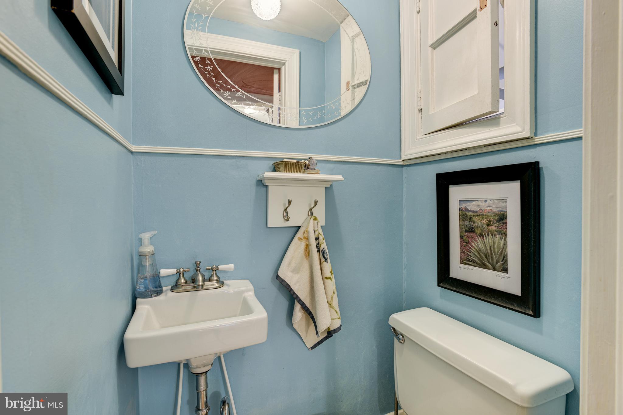 312 St Dunstans Road Baltimore, MD 21212 - Photo 25 of 54 Hall half bath on main level