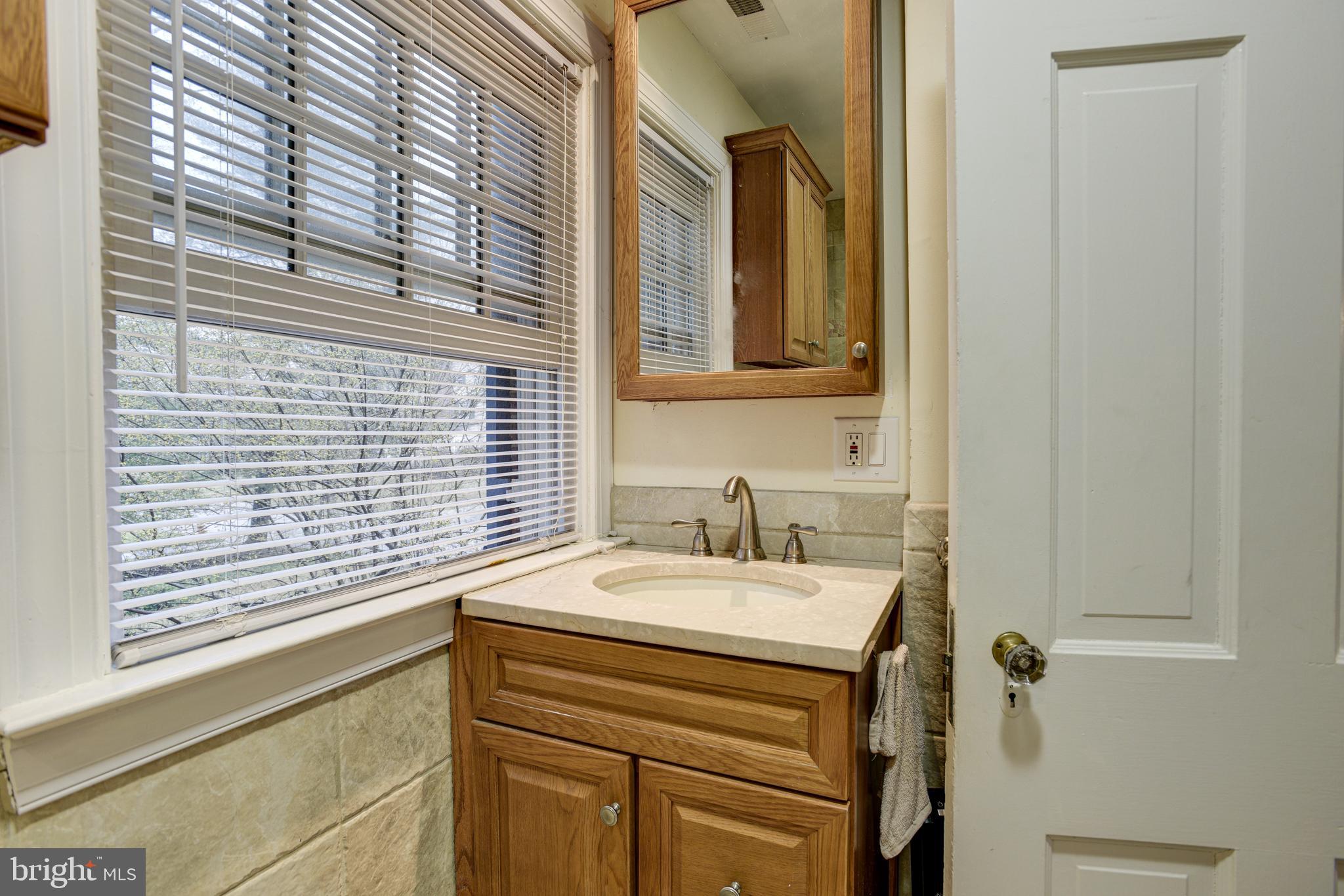 312 St Dunstans Road Baltimore, MD 21212 - Photo 32 of 54