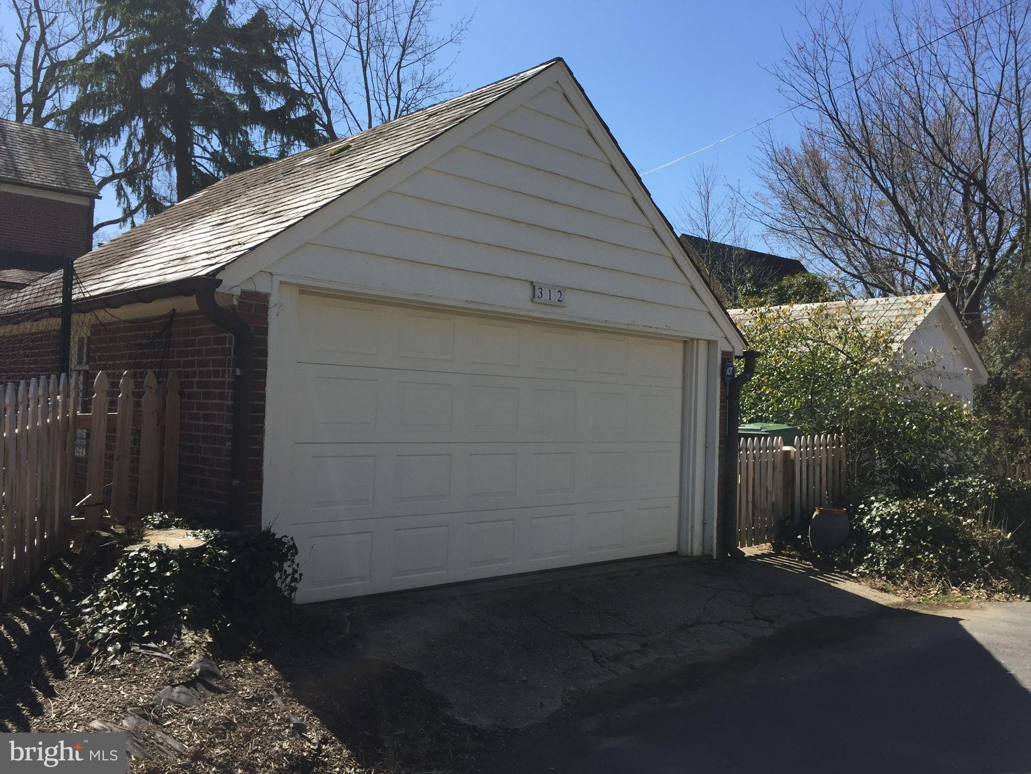 312 St Dunstans Road Baltimore, MD 21212 - Photo 53 of 54 Garage