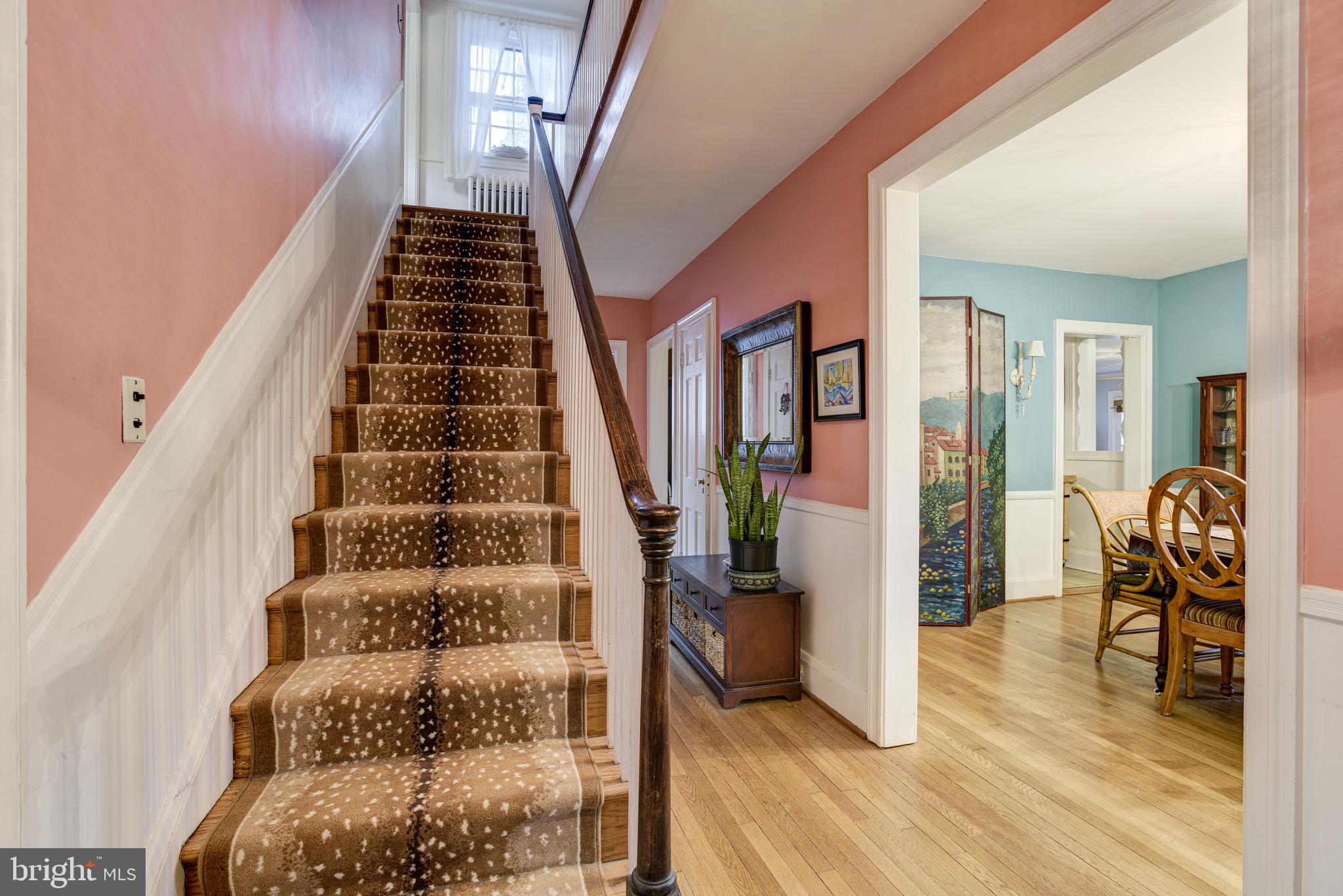 312 St Dunstans Road Baltimore, MD 21212 - Photo 9 of 54 Center hall