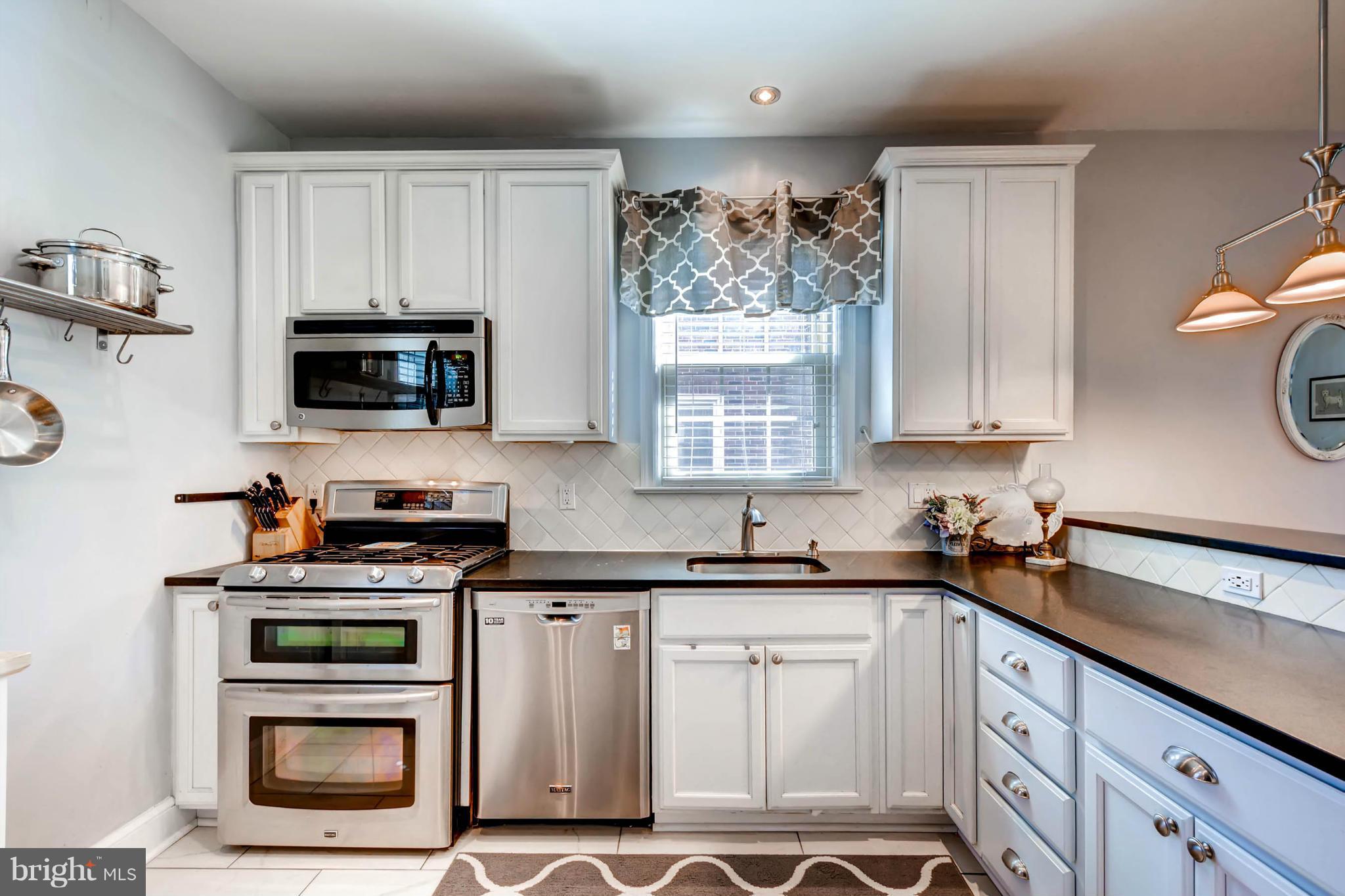 7111 York Road Baltimore, MD 21212 - Photo 9 of 30 Kitchen