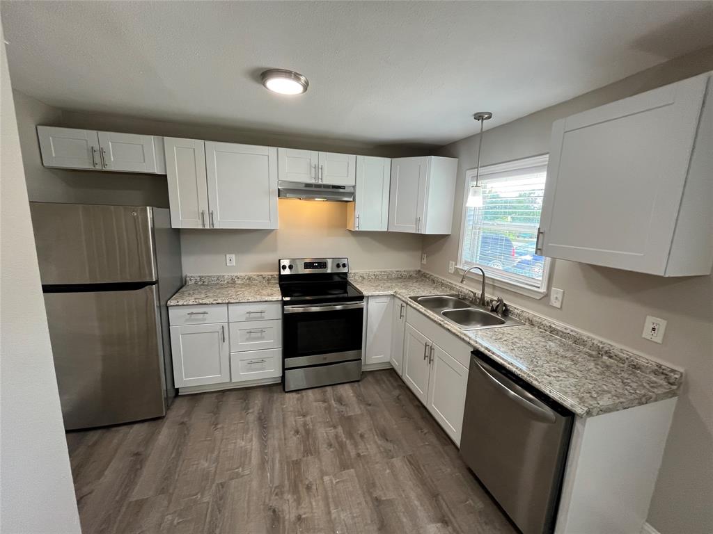 7046 Forney Road Dallas, TX 75227 - Photo 7 of 19 Kitchen