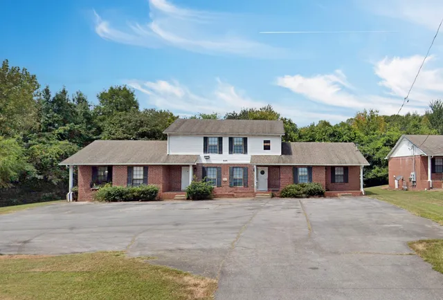 $830 | 820 Golf View Place, Unit C, Clarksville, TN 37043