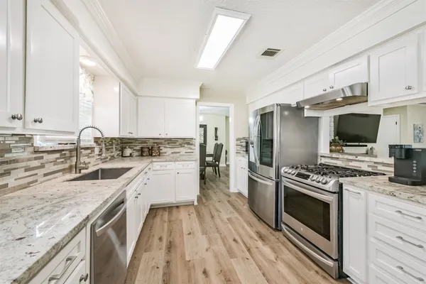 $319,900 | 2011 North Palm Court, Pasadena, TX 77502