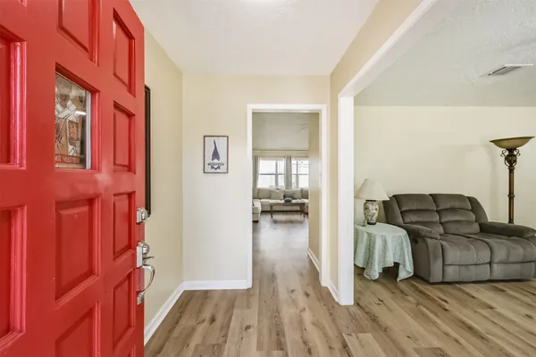 $319,900 | 2011 North Palm Court, Pasadena, TX 77502