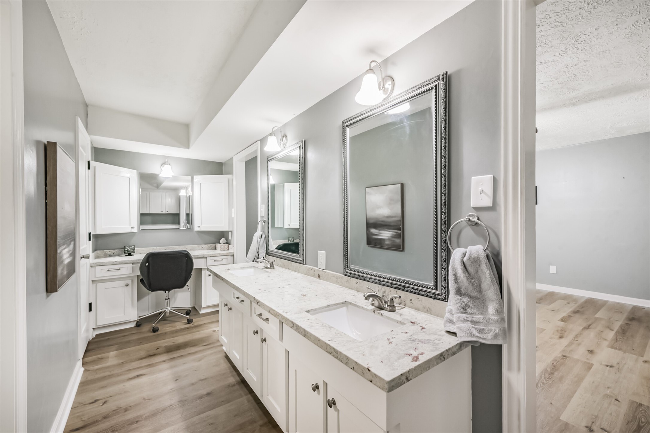 2011 North Palm Court Pasadena, TX 77502 - Photo 33 of 39 a bathroom with a double vanity sink mirror and double