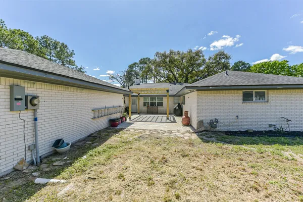 $319,900 | 2011 North Palm Court, Pasadena, TX 77502