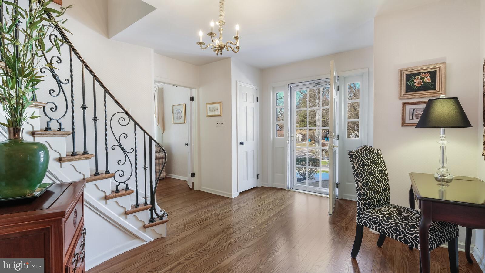 5754 South Deer Run Road Doylestown, PA 18902 - Photo 5 of 53 Foyer