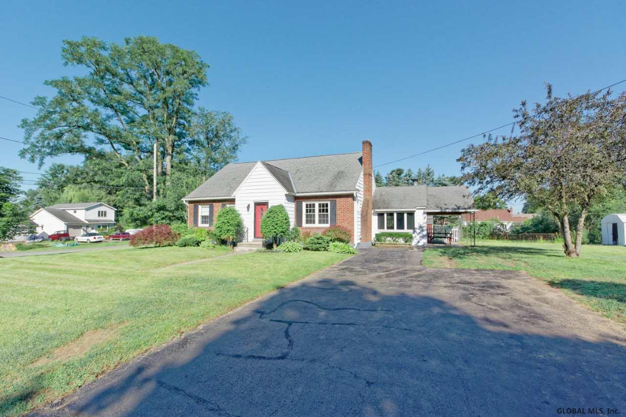 325 Nimitz Road Schenectady, NY 12304 - Photo 3 of 24 Photo 3