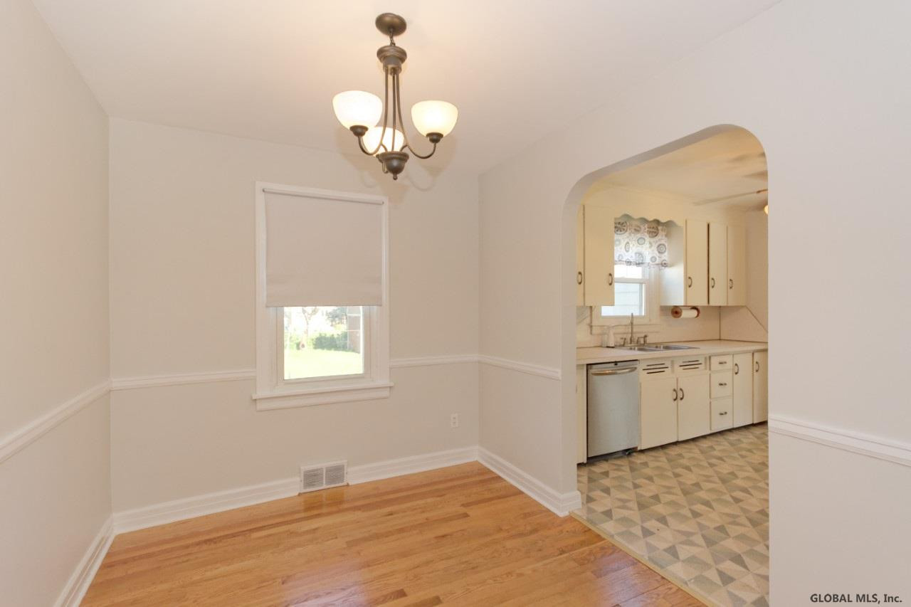 325 Nimitz Road Schenectady, NY 12304 - Photo 7 of 24 Photo 7