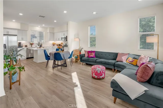 $759,000 | 11753 Florence Avenue, Unit 5, Santa Fe Springs, CA 90670