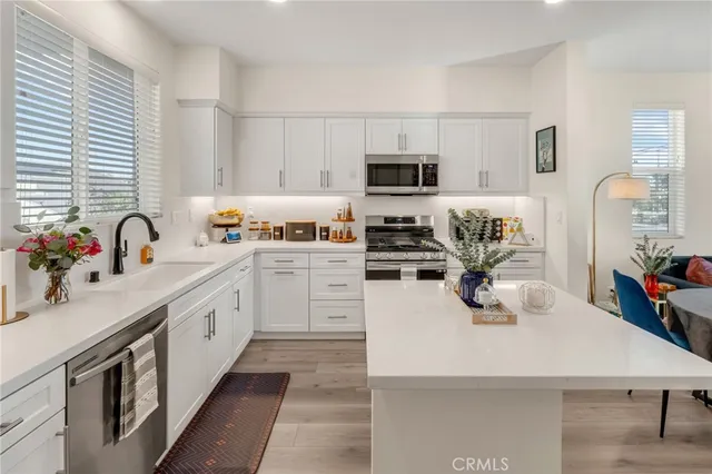 $759,000 | 11753 Florence Avenue, Unit 5, Santa Fe Springs, CA 90670