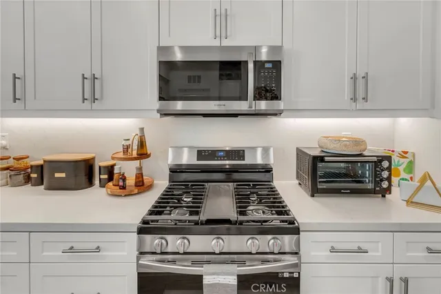 $759,000 | 11753 Florence Avenue, Unit 5, Santa Fe Springs, CA 90670