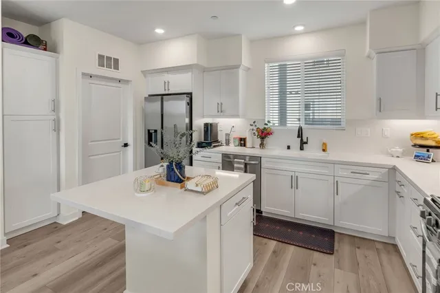 $759,000 | 11753 Florence Avenue, Unit 5, Santa Fe Springs, CA 90670