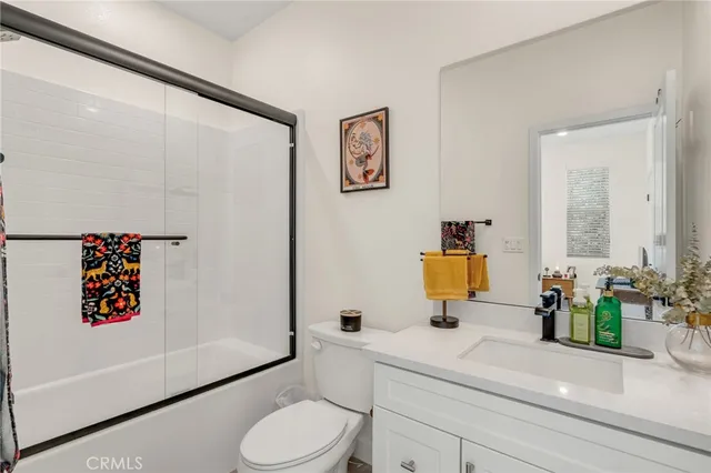 $759,000 | 11753 Florence Avenue, Unit 5, Santa Fe Springs, CA 90670