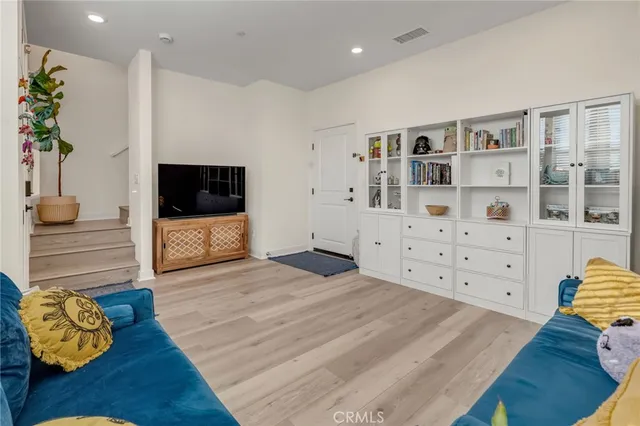 $759,000 | 11753 Florence Avenue, Unit 5, Santa Fe Springs, CA 90670