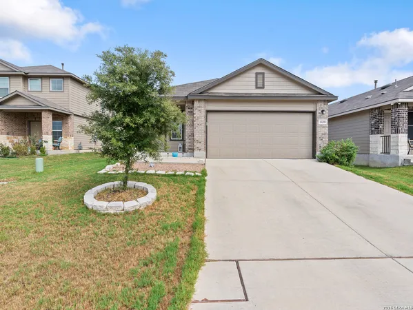 $1,650 | 13218 Desana Springs, St. Hedwig, TX 78152