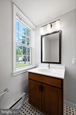 $3,400 | 804 North Whitford Road, Exton, PA 19341