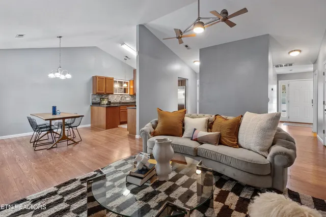 $300,000 | 6325 Macklin Bend Way, Powell, TN 37849