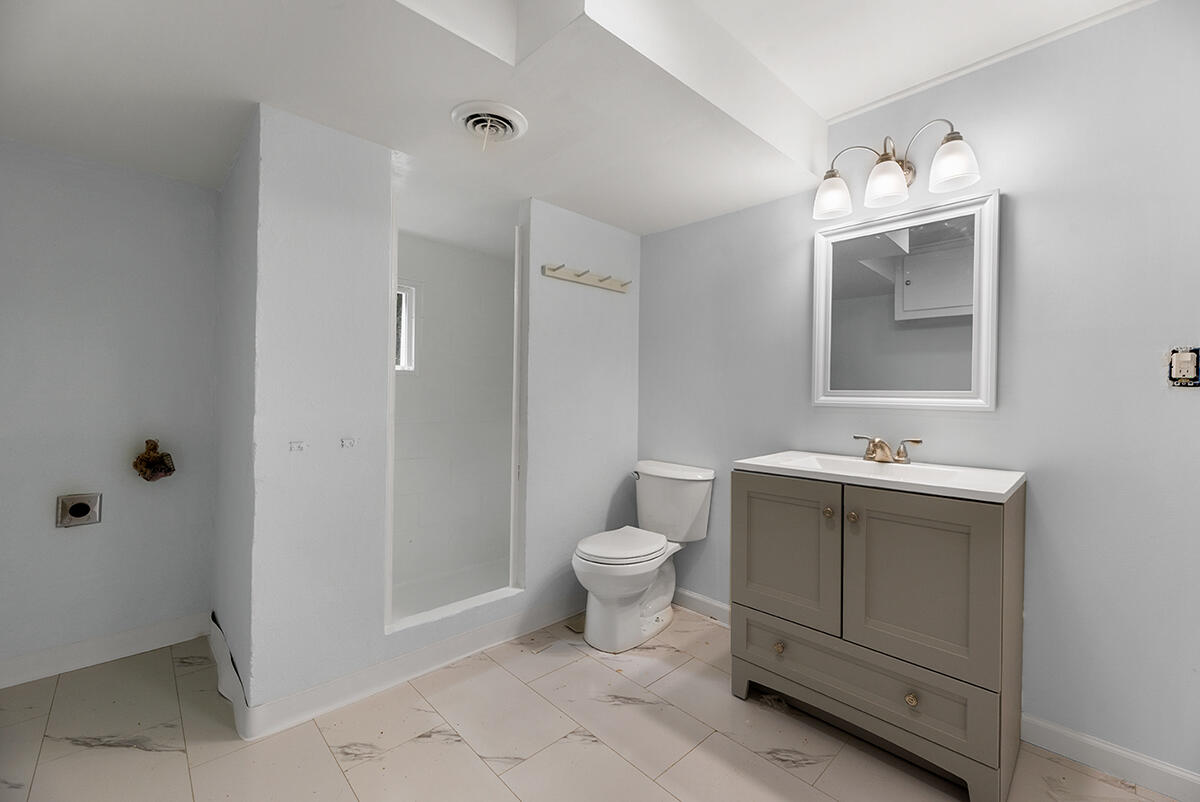 240 Alhambra Road Oak Ridge, TN 37830 - Photo 36 of 38 Basement 3rd full bathroom