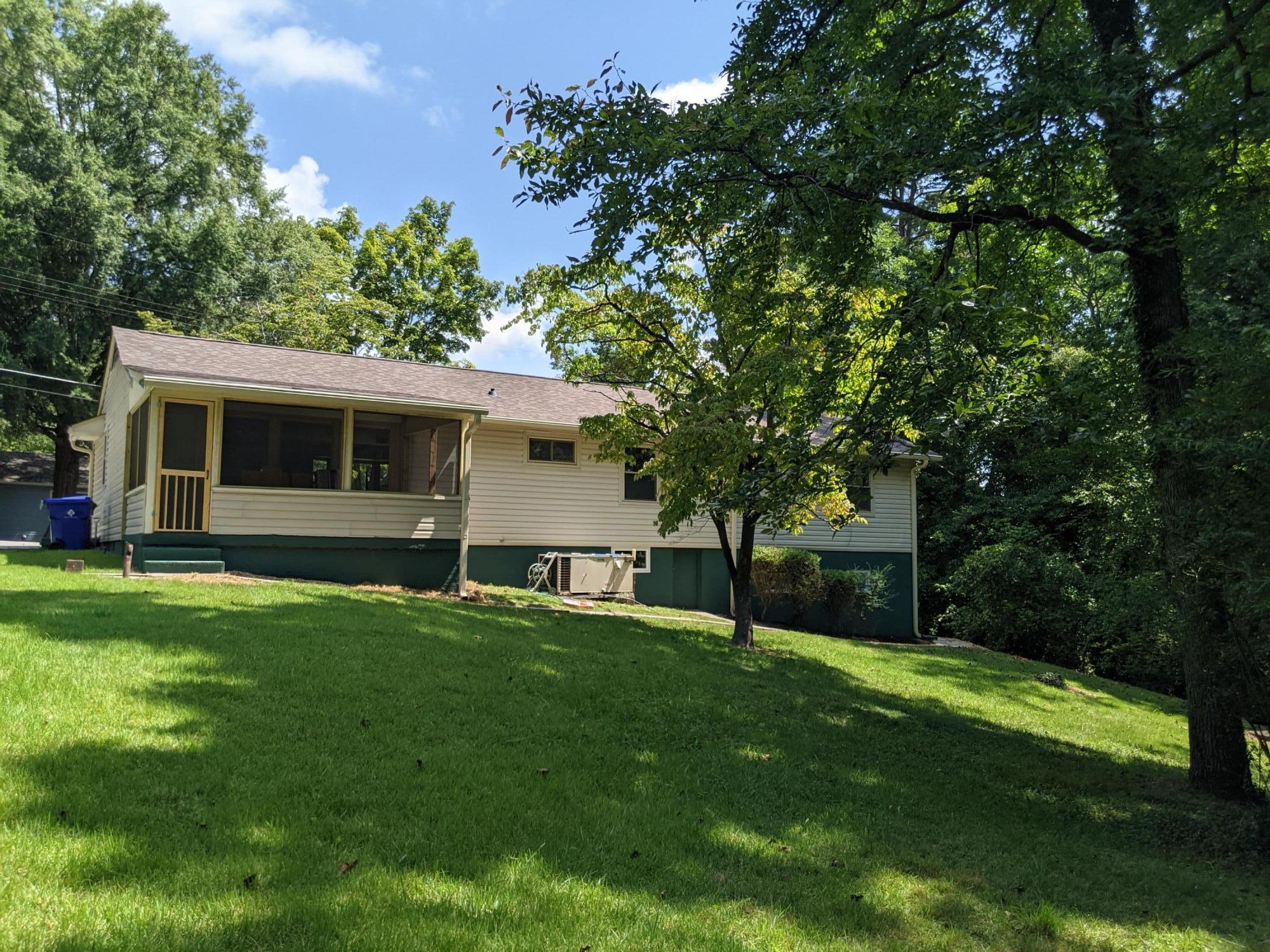 240 Alhambra Road Oak Ridge, TN 37830 - Photo 7 of 38 Back