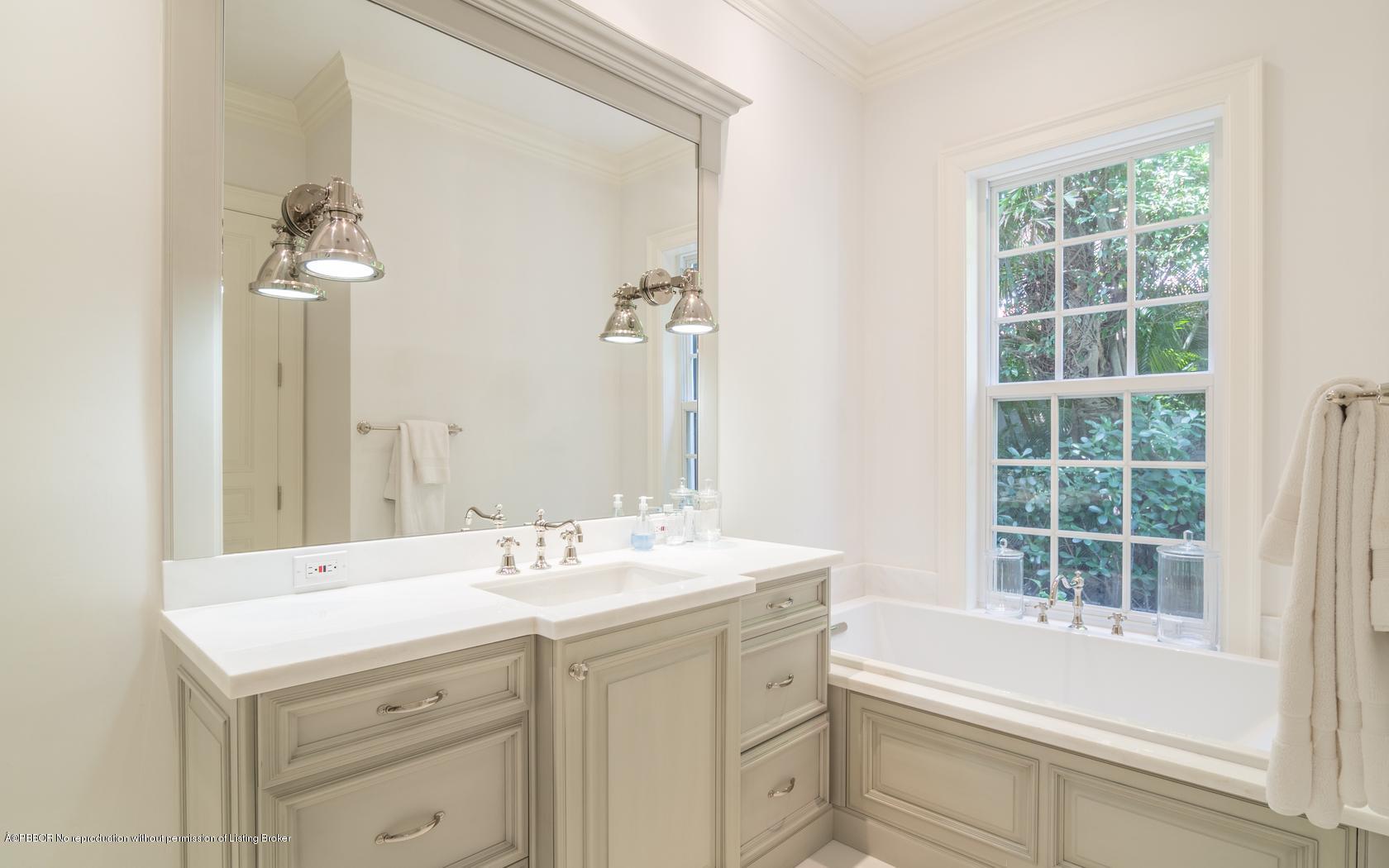 200 Eden Road Palm Beach, FL 33480 - Photo 11 of 17 1st Fl GBR En Suite