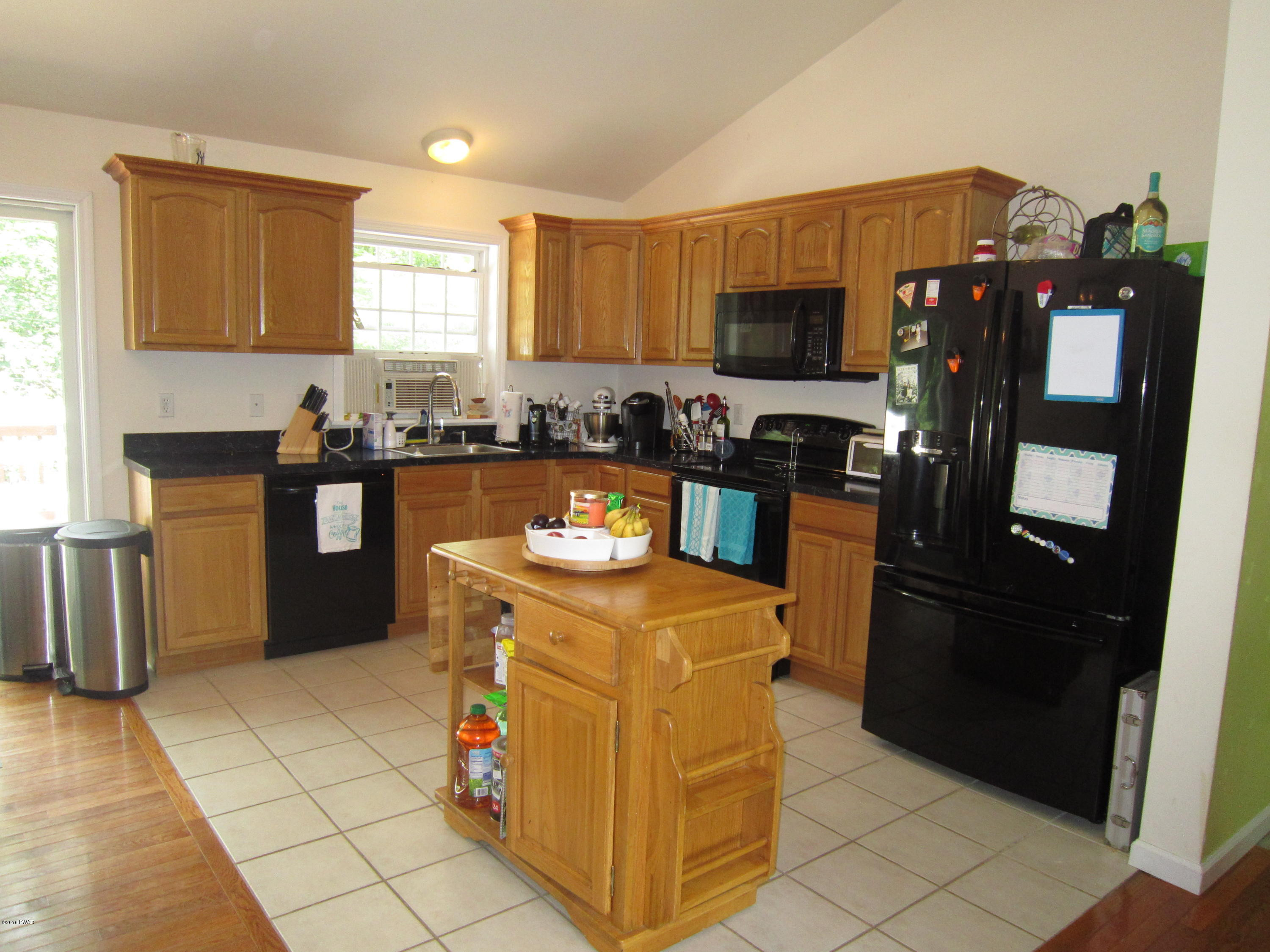 103 Rim Court Milford, PA 18337 - Photo 5 of 16