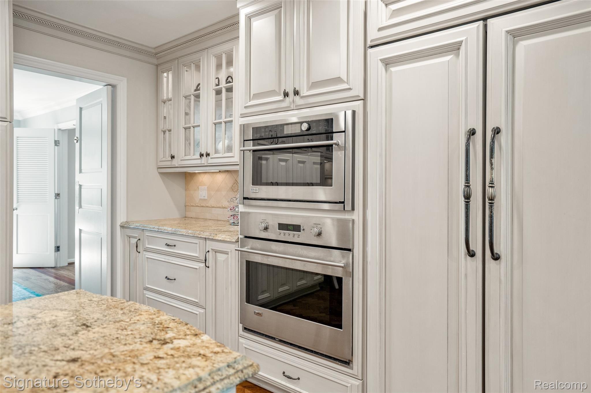 1176 Covington Road Bloomfield Hills, MI 48301 - Photo 21 of 65 1176-Covington-Rd-24.jpg