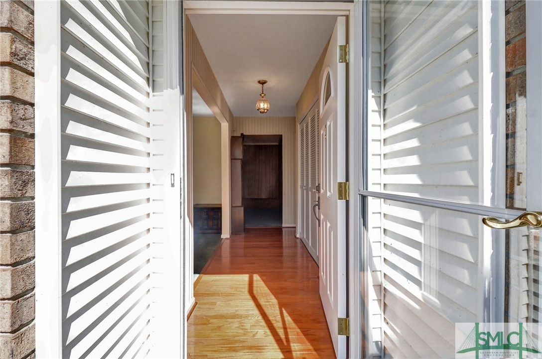 308 Sandy Springs Road Savannah, GA 31410 - Photo 6 of 50