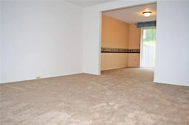 $1,650 | 111 Scott Lane, Venetia, PA 15367