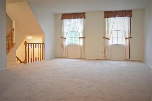 $1,650 | 111 Scott Lane, Venetia, PA 15367