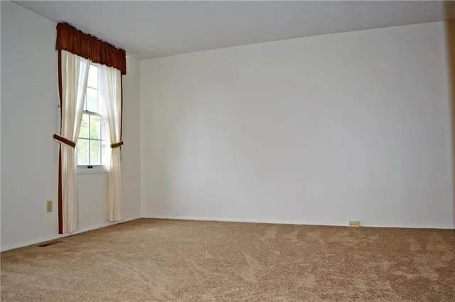 $1,650 | 111 Scott Lane, Venetia, PA 15367