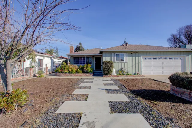 $399,000 | 1197 South Minaret Avenue, Turlock, CA 95380