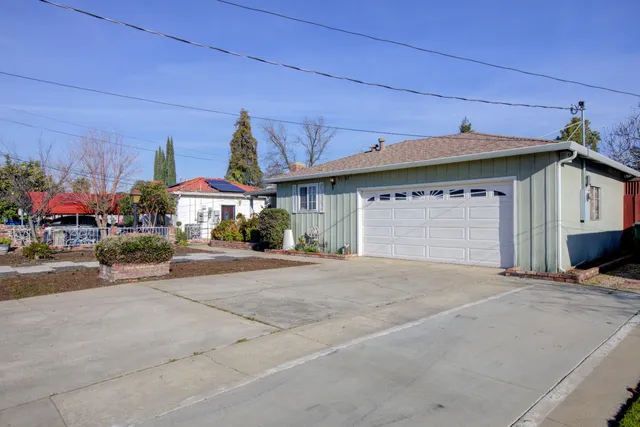 $399,000 | 1197 South Minaret Avenue, Turlock, CA 95380