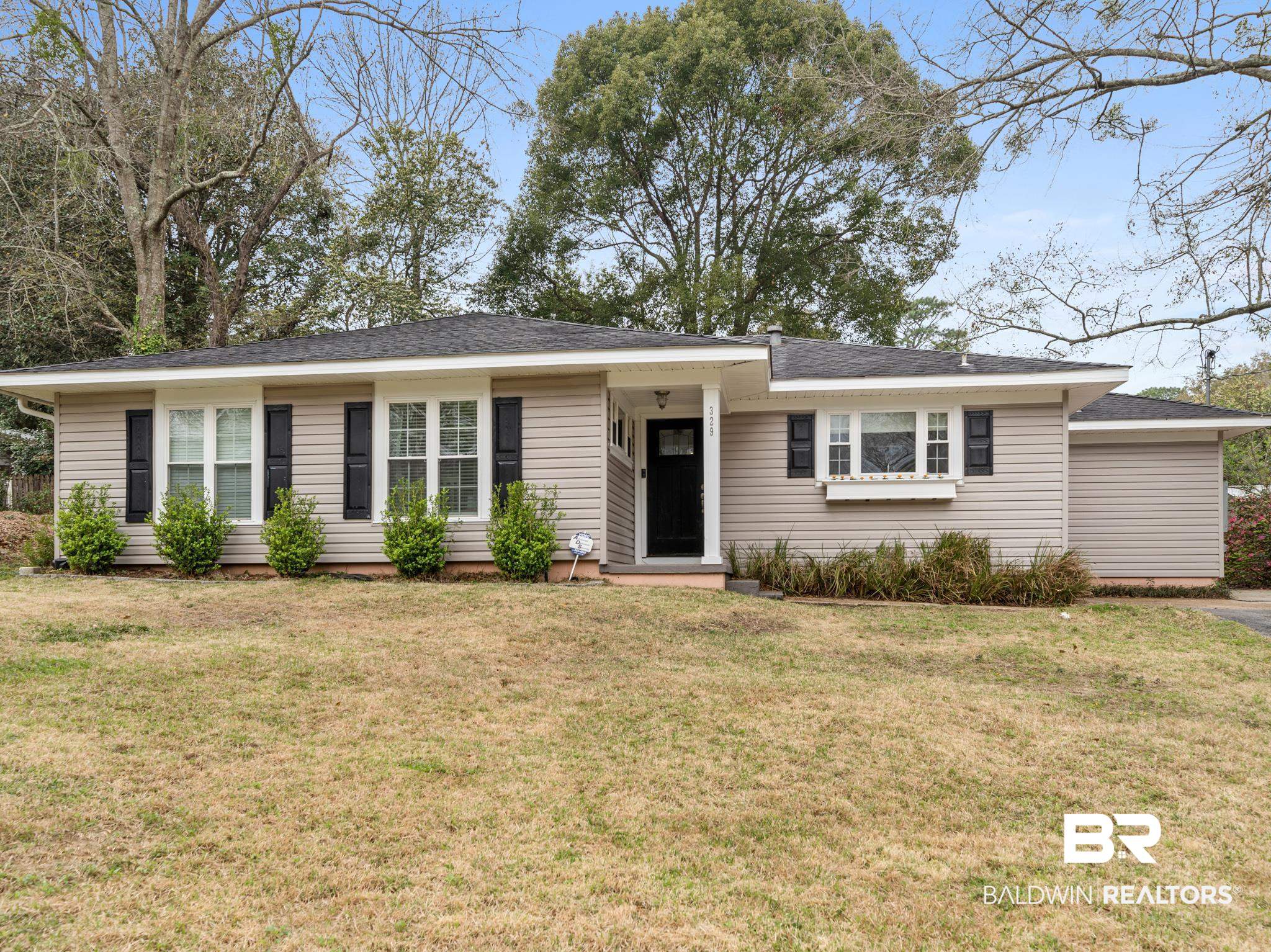 329 Brawood Drive Mobile, AL 36608 - Photo 4 of 34