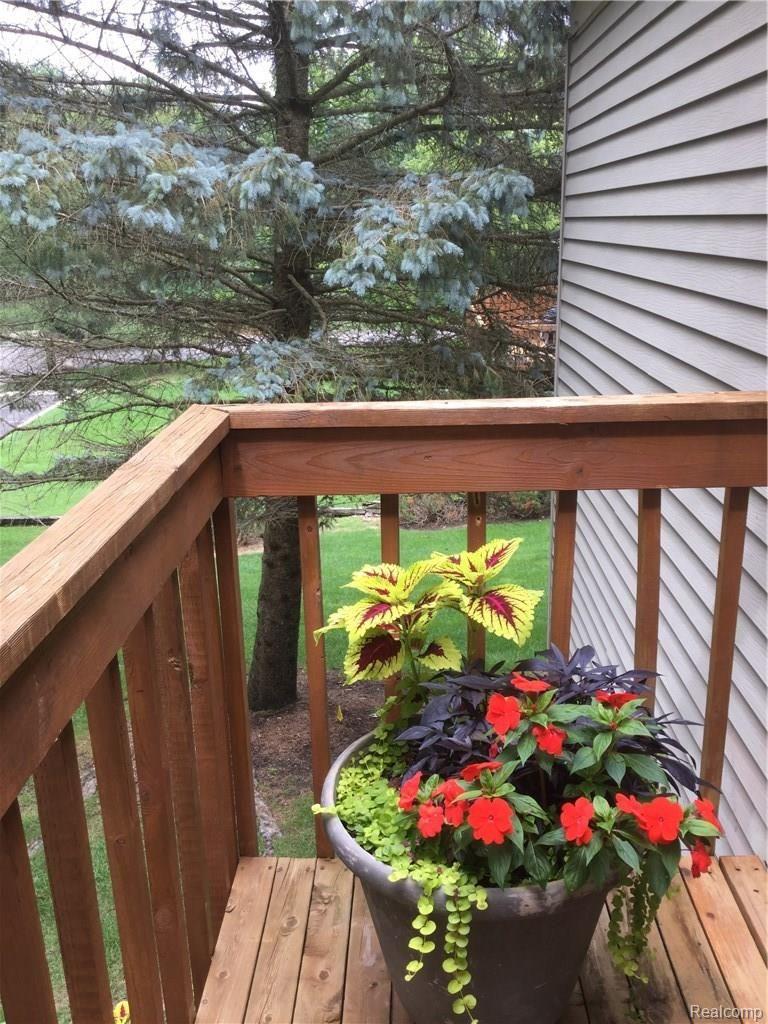 1602 Rivers Edge Rochester, MI 48307 - Photo 20 of 33 IMG_7538.JPG
