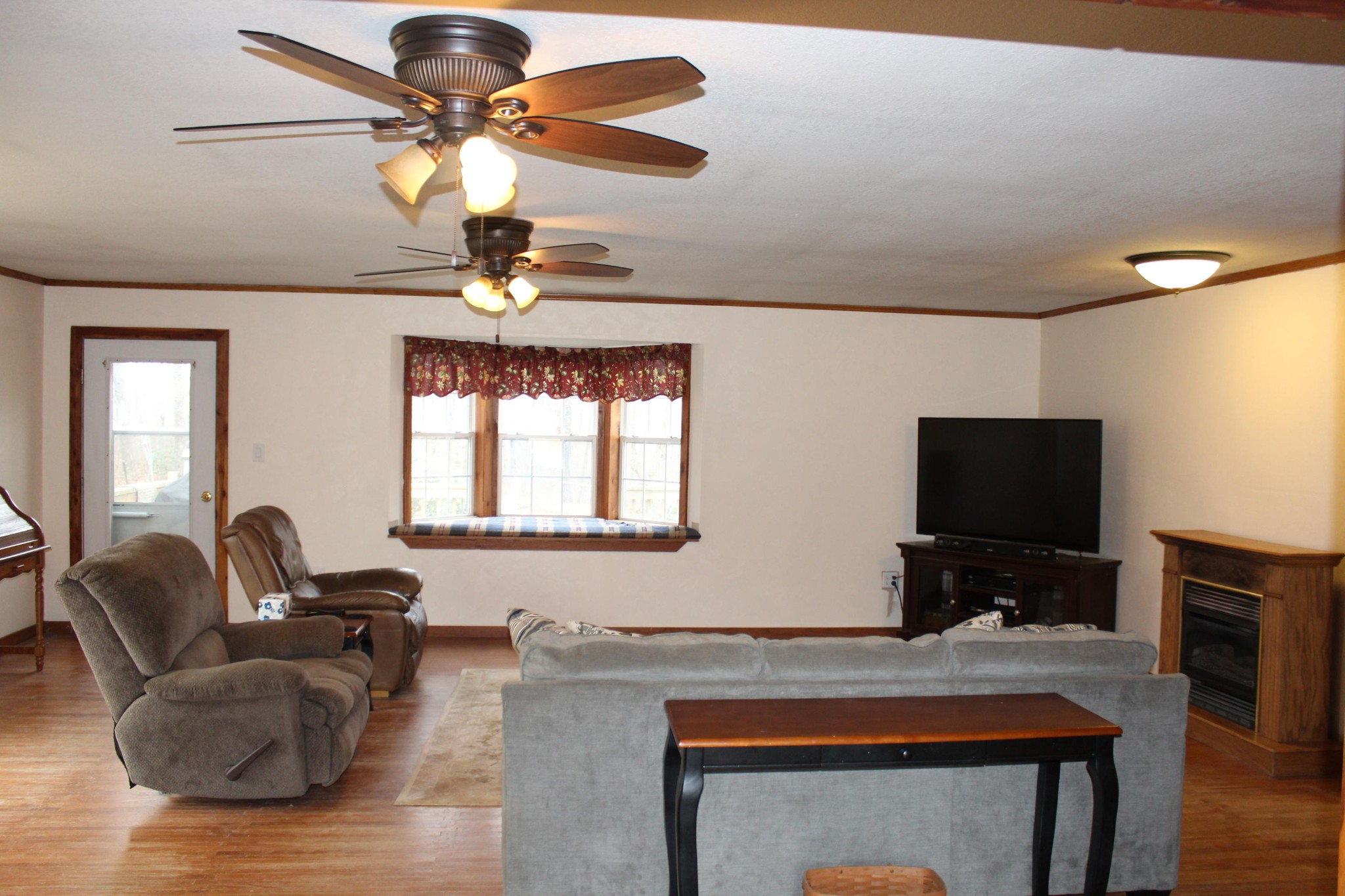 492 Midway Road Crossville, TN 38572 - Photo 6 of 40 Gallery Image 6