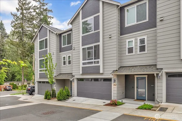 $695,000 | 13628 Manor Way, Unit A2, Lynnwood, WA 98087