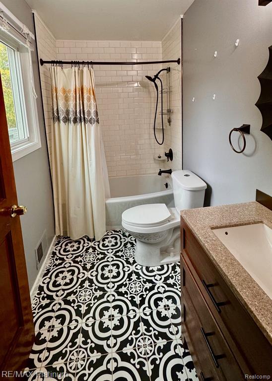 21410 Ruth Street Farmington Hills, MI 48336 - Photo 16 of 21