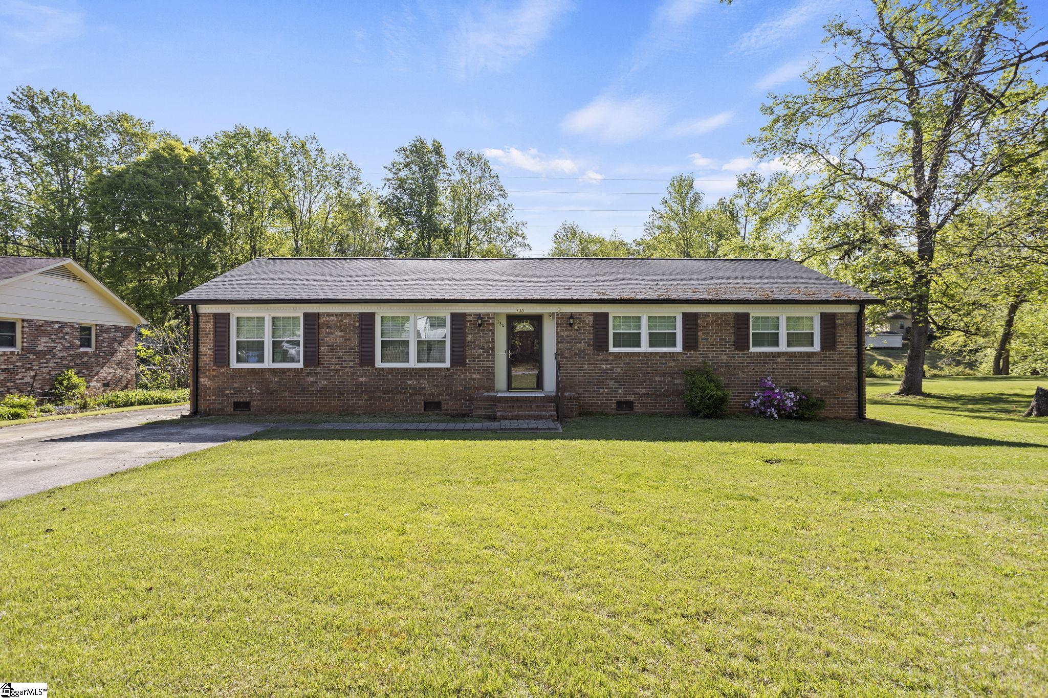 130 Brookbend Road Mauldin, SC 29662 - Photo 1 of 31 Gallery Image 1