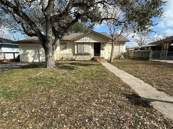 $1,150 | 508 Tutt Avenue, Taft, TX 78390