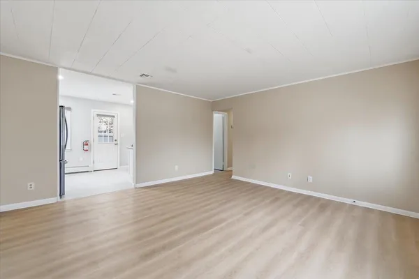 $3,100 | 52 Markham Road, Edison, NJ 08817