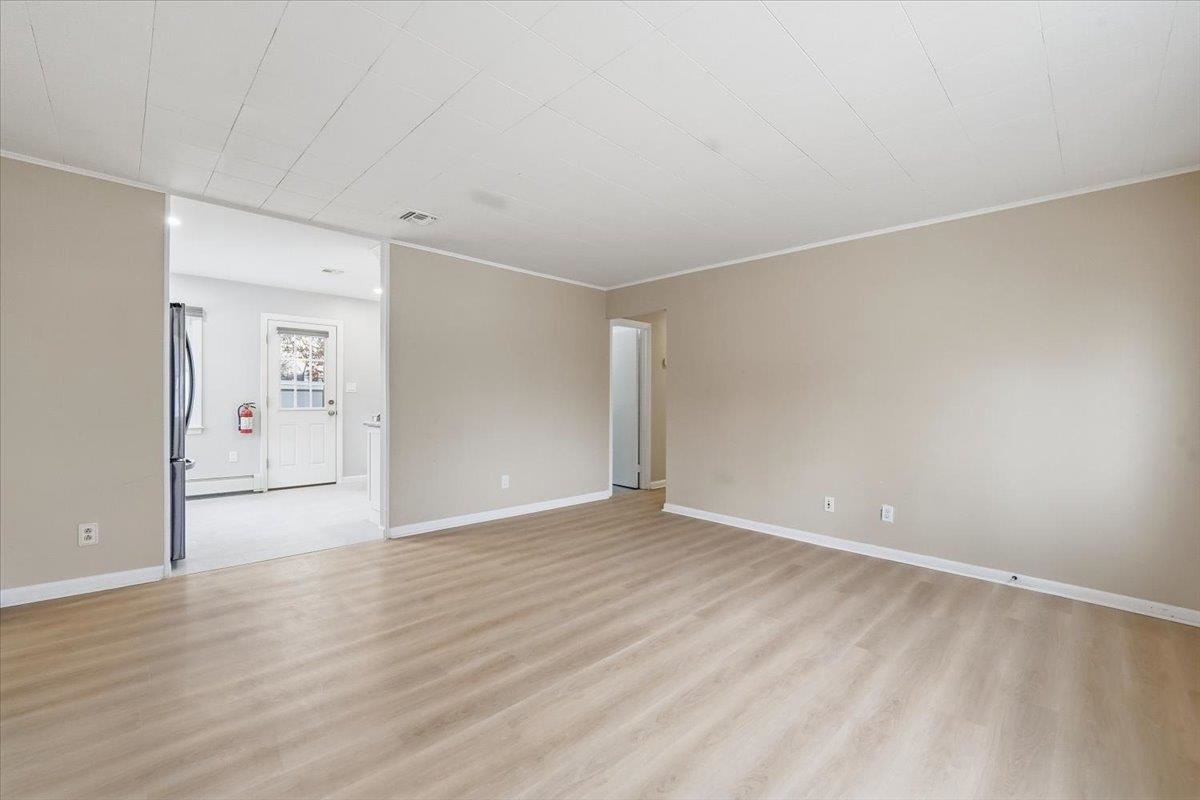 52 Markham Road Edison, NJ 08817 - Photo 2 of 33