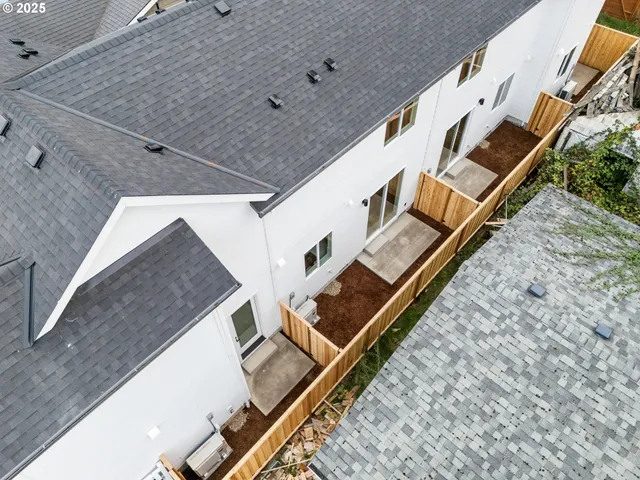 $339,900 | 7379 North Mobile Avenue, Portland, OR 97217