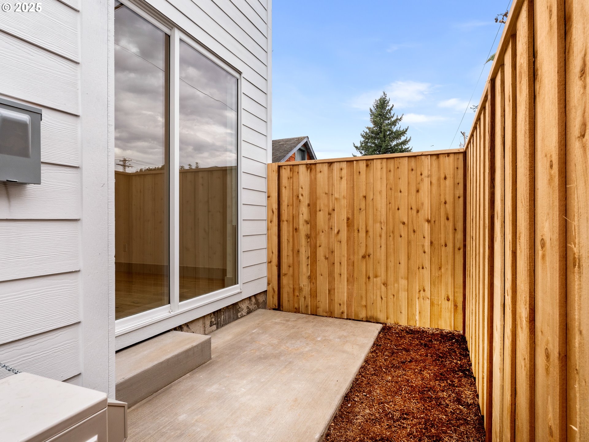 7379 North Mobile Avenue Portland, OR 97217 - Photo 10 of 12