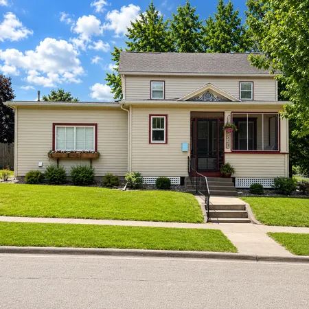 $320,000 | 1529 West 6th Street, Red Wing, MN 55066
