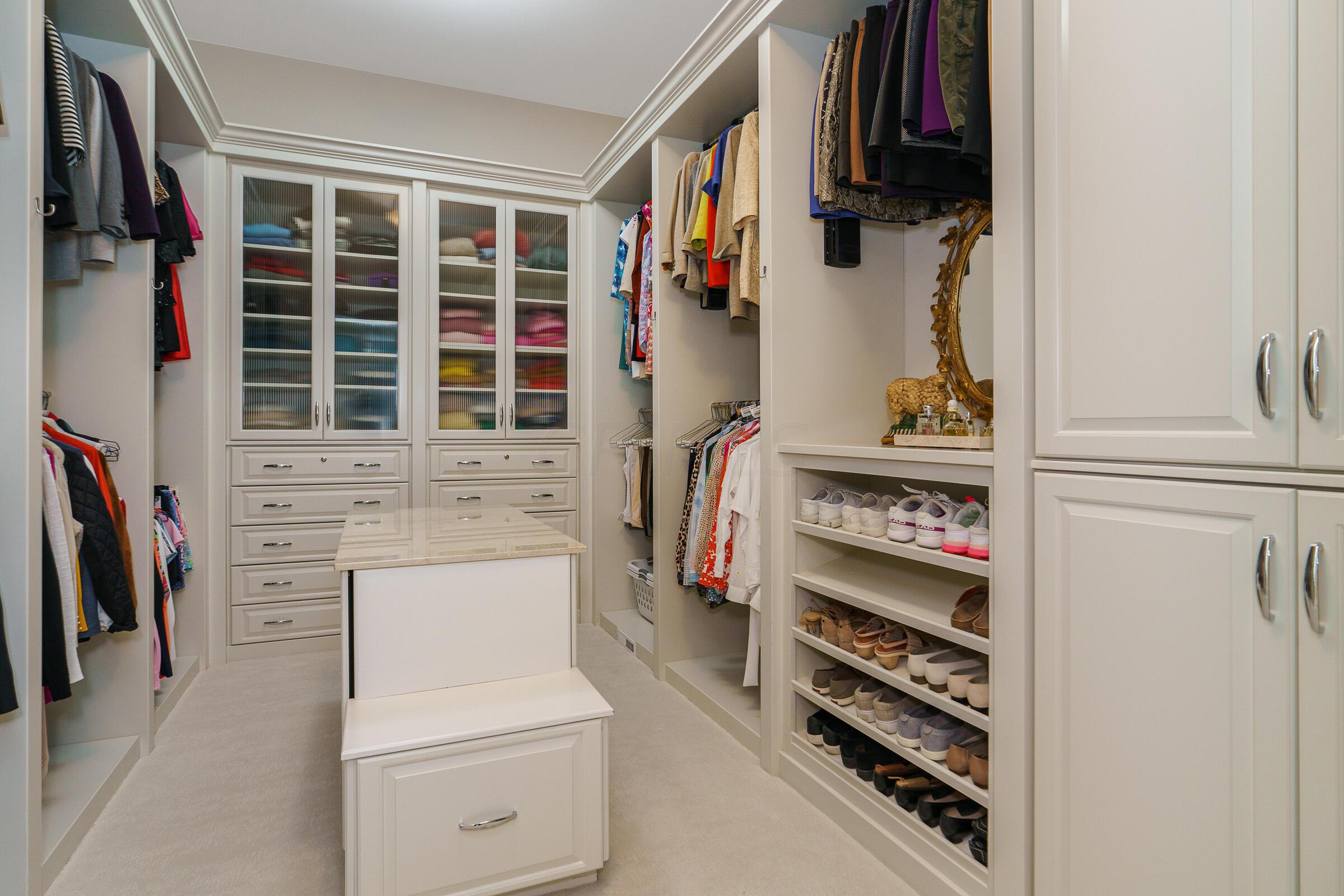 4304 Sunbury Road Galena, OH 43021 - Photo 38 of 62 Custom walk-in closet #2