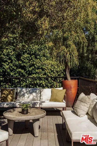 a view of a outdoor space